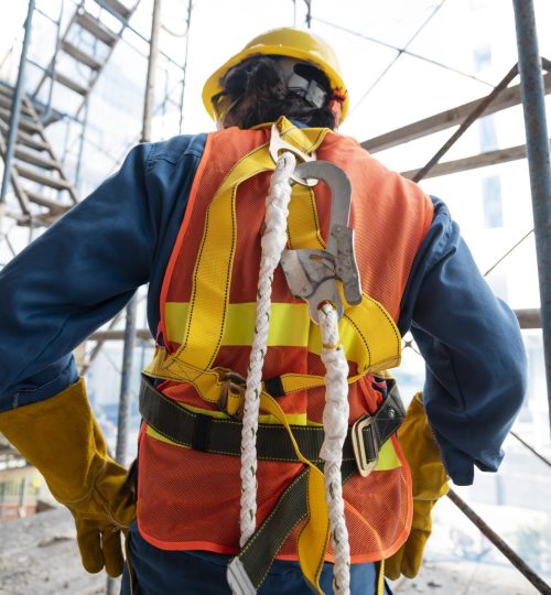 back-view-man-with-safety-equipment